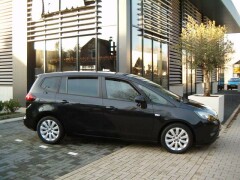Opel-Zafira-2