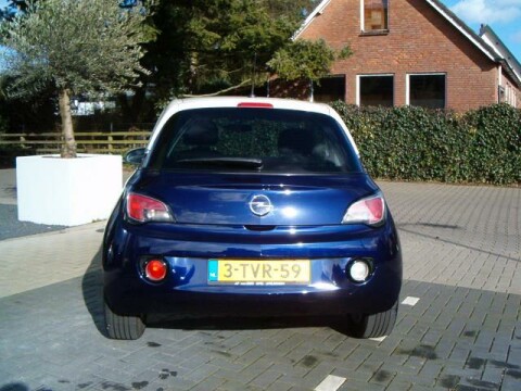 Opel-ADAM-1